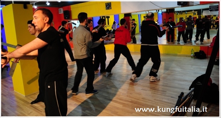 Stage Bart Cham Dao Wing Tjun Chun Tsun Kung Fu Academy Caserta Italia IMAA Sifu di Giorgio Sifu Mezzone Salvatore Scuola arti marziali difesa personale  www.kungfuitalia.it (1)